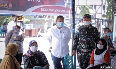 Walikota Padangsidimpuan Tinjau Pelaksanaan Vaksinasi Dosis II