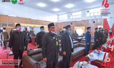 Ketua DPRD Siwan Siswanto membuka Rapat Paripurna Mendengarkan Pidato Kenegaraan Pada HUT RI Ke 76