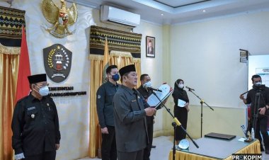 Walikota Irsan Lantik 23 ASN Eselon III dan IV di Lingkungan Pemkot Padangsidimpuan