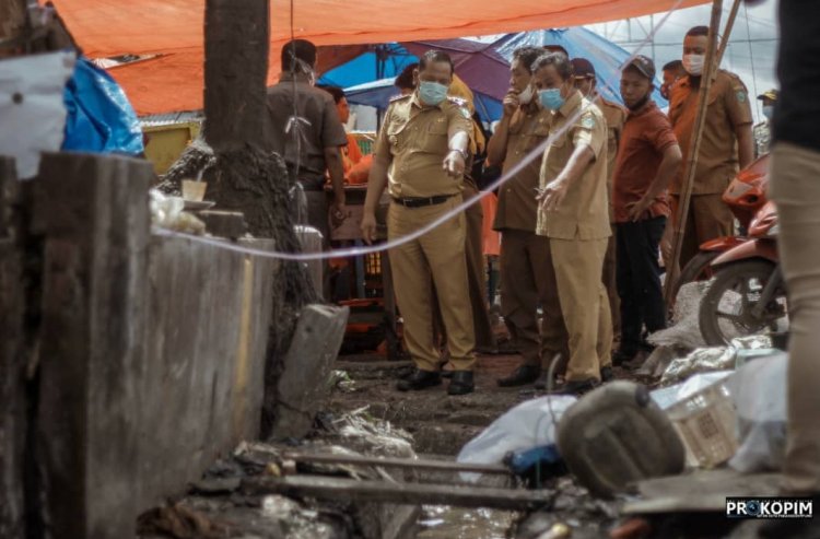 Wali kota Padangsidimpuan Irsan Efendi Nasution turun langsung Tertibkan PKL