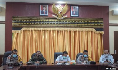 Walikota bersama Forkopimda ikuti Rakor  Forkopimdasu dan Gubsu  melalui Virtual Zoom