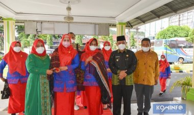 Tim Penggerak Pkk Kota Padangsidimpuan Sambut Kedatangan Tp. Pkk Kab. Batubara Dalam Rangka Studi Tiru