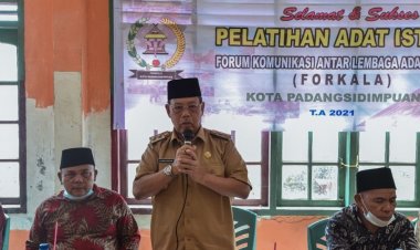 Wakil Wali Kota Padangsidimpuan Arwin Siregar buka acara pelatihan adat istiadat