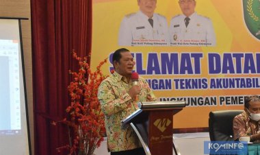 Walikota Padangsidimpuan Irsan Efendi Nasution Buka Bimbingan Teknis Akuntabilitas Kinerja di Hotel Mega Permata