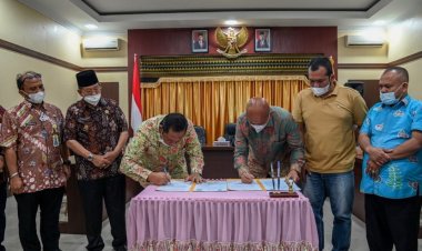 Walkot Irsan Melakukan Penandatanganan Nota Kesepahaman Tandai Dibukanya Pasar Sihar Sidempuan