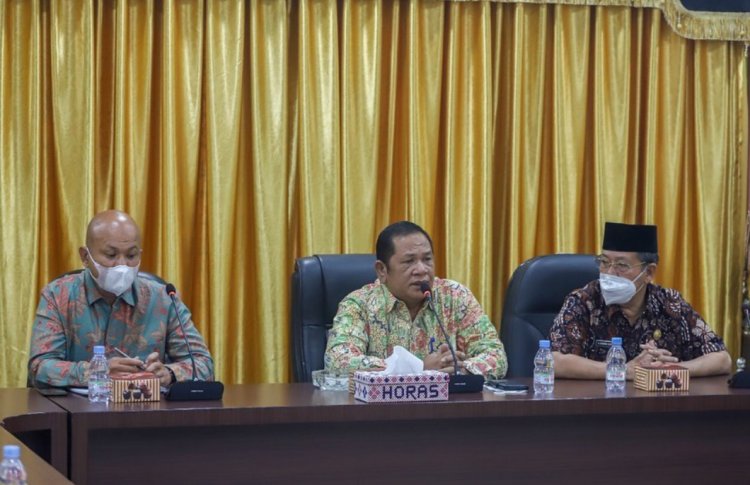 Walkot Irsan Melakukan Penandatanganan Nota Kesepahaman Tandai Dibukanya Pasar Sihar Sidempuan