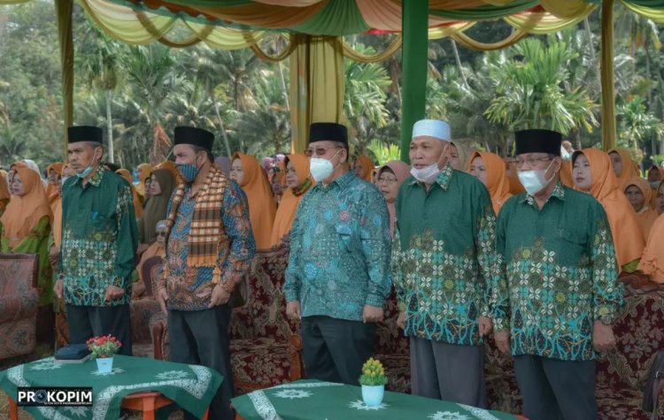 Wakil Wali Kota Padang Sidempuan Arwin Melakukan Peletakan Batu Pertama Pembangunan Mesjid Taqwa