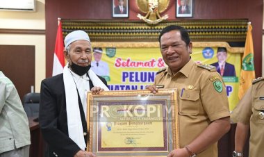 Pemko Padang Sidempuan launching buku muatan Lokal