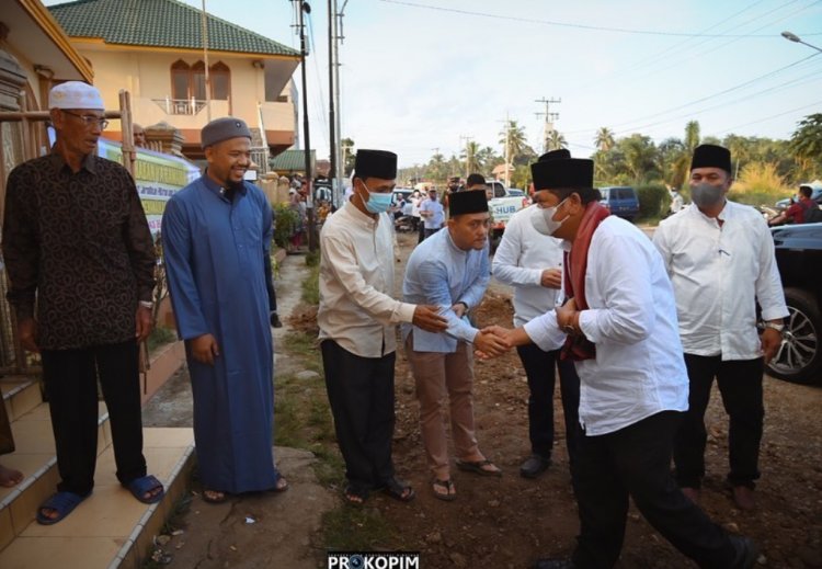 Wali Kota Sidempuan Bersama Rombongan Lanjutkan Safari Ramadhan Masjid di Batunadua