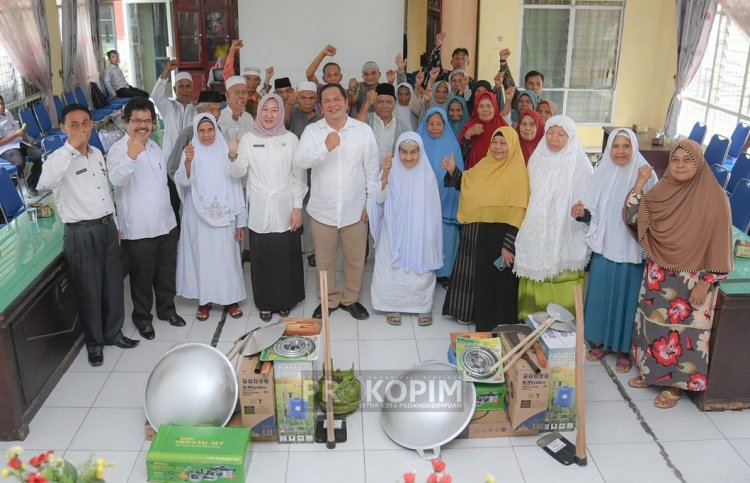 Peringati Hari Lanjut Usia Nasional ke-26 Kota Padang Sidempuan