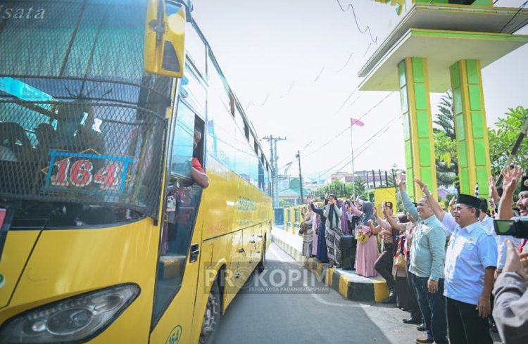 Wali Kota Irsan Efendi Lepas Kontingen Gerakan Pramuka ke Jambore Sumatera Utara tahun 2022