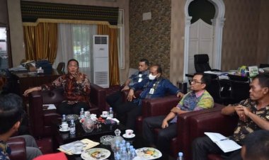 Komisi Pemilihan Umum (KPU) Kota Padang Sidempuan mengakui masih terdapat banyak permasalahan data pemilih di Kota Padang Sidempuan yang tidak sinkron