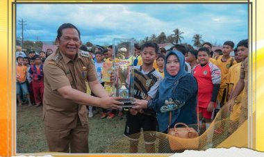 MTsN 1 Padang Lawas Bawa Pulang Piala Bergilir Ps SMP N 5 Padang Sidempuan