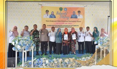 Sekretaris Daerah Sambut Kedatangan Tim Evaluasi PKK Sumut Beri Penilaian Kategori IVA TEST Kecamatan Padang Sidempuan Hutaimbaru