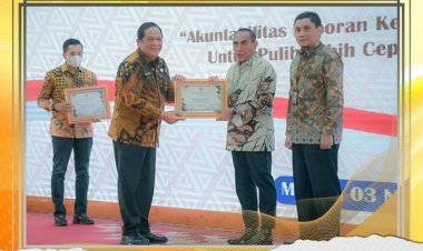 Pemko Padang Sidempuan menerima piagam penghargaan atas raihan opini WTP dari Kemenkeu RI