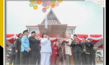 Wawako Arwin Hadiri Upacara HUT Kab. tapsel ke 72 Tahun