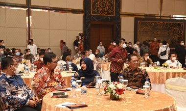 Wali Kota Padang Sidempuan Hadiri Pertemuan Tahunan Dengan Bank Indonesia