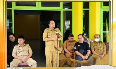 Walikota Salurkan Bantuan Subsidi BBM Kepada Supir Angkutan Kota