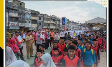 Meriahkan HAB ke 77 Kemenag Kota Padang Sidempuan Laksanakan Gerak jalan