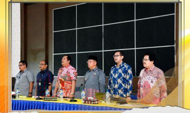 Walikota Padang Sidempuan Membuka Acara Orientasi Penyusunan Rencana Pembangunan Daerah (RPD) dan Renstra Perangkat Daerah Kota Padang Sidempuan Tahun 2024-2026