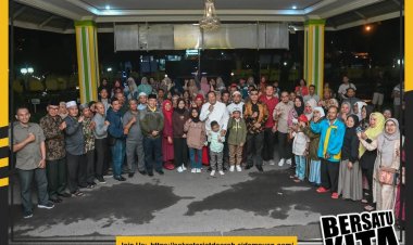 Walikota Padang Sidempuan melepas kontingen terbaik, utusan Kota Padang Sidempuan mengikuti lomba Festival Tunas Bahasa Ibu di tingkat Nasional