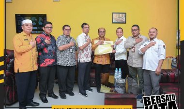 Sekdako Letnan Terima RAB Pemilihan Walikota dan Wakil Walikota Padang Sidempuan Tahun 2024 Dari KPU Padang Sidempuan