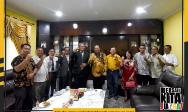 Walikota Padang Sidempuan terima Audiensi Pengurus Huria Batak Protestan (HKBP) Resort Padang Sidempuan - DistrikTabagsel dan Sumatera Barat