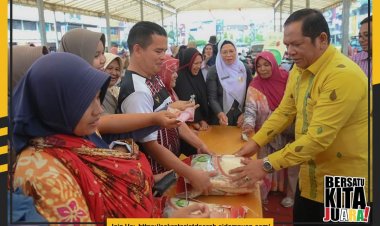 Walikota Irsan Efendi Turun Langsung Layani Masyarakat PAda Gerakan Pangan Murah