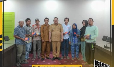 Walikota Irsan Efendi Nasution, SH, MM Serahkan Bantuan Sosial Kepada Korban Bencana Tanah Longsor dan Kebakaran