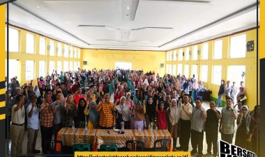 Hari kedua penyaluran Cadangan Beras Pemerintah (CBP) Bantuan Pangan tahap III tahun 2023 di Kota Padangsidimpuan berjalan lancar