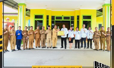 Wali Kota Padangsidimpuan Irsan Efendi Nasution Berikan Penghargaan Kepada KPKNL Kota Padangsidimpuan atas Kerja Sama yang Baik dalam Pengelolaan Barang Milik Daerah