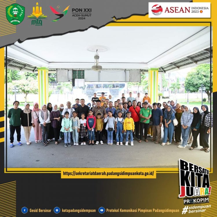 Wali Kota Padangsidimpuan Melepas Tim Kesenian Menuju Pekan Raya Sumatera Utara