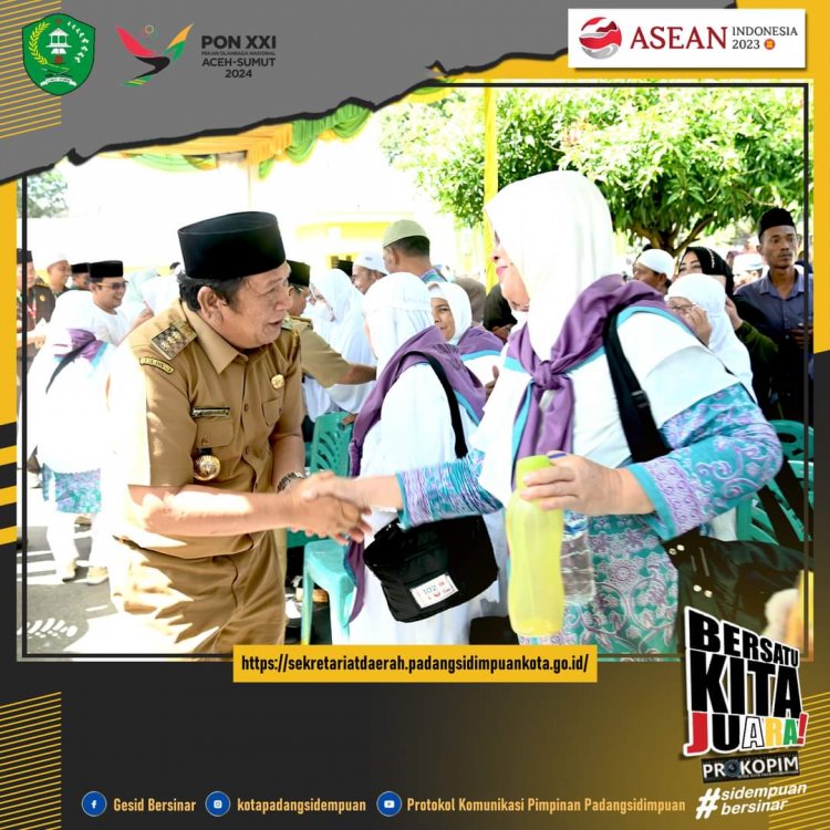 Wako Irsan Sambut Jemaah Haji Kota Padangsidimpuan Kloter 19