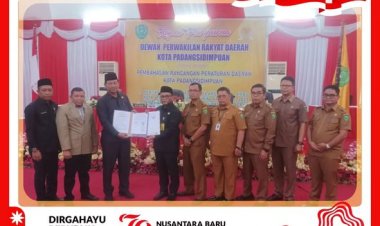 Pj. Wali Kota Padangsidimpuan, diwakili oleh Sekretaris Daerah Hadiri Rapat Paripurna DPRD Kota Padangsidimpuan