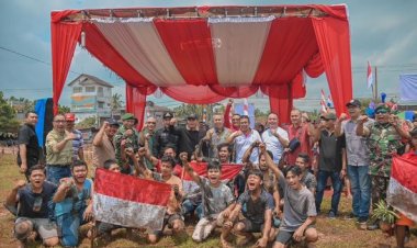 Pj. Wali Kota Padangsidimpuan kunjungi kegiatan lomba panjat pinang yang dilaksanakan diseluruh kecamatan di Padangsidimpuan.