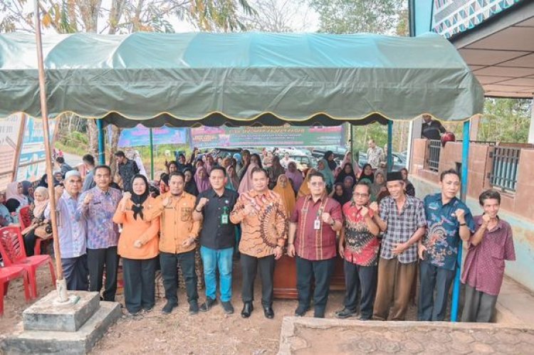 Penjabat (Pj) Wali Kota Padangsidimpuan meninjau Gerakan Pangan Murah dan Gerakan Pasar Murah (GPM)