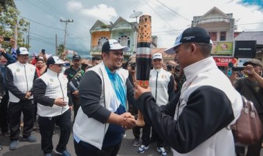 Kirab Api Pekan Olahraga Nasional (PON) XXI Aceh-Sumut tahun 2024 tiba di Padangsidimpuan