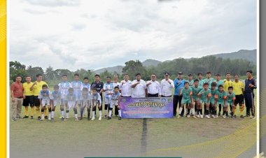 Pj. Sekretaris Daerah Kota Padangsidimpuan secara resmi membuka Turnamen Sepak Bola PS SMP Negeri 5 Cup IV Kota Padangsidimpuan tingkat SMP/MTS se-Kota Padangsidimpuan