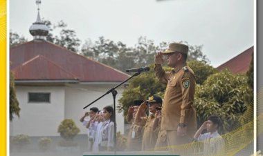 Pj. Wali Kota Padangsidimpuan Bertindak sebagai Pembina Upacara di SMA Negeri 8