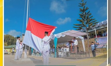 Pj. Wali Kota Padangsidimpuan memimpin upacara Peringatan Hari Santri Nasional Tahun 2024 Tingkat Kota Padangsidimpuan