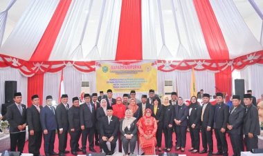 Pj. Wali Kota Padangsidimpuan Hadiri Rapat Paripurna Pengucapan Sumpah Pimpinan DPRD Kota Padangsidimpuan Masa Jabatan 2024-2029
