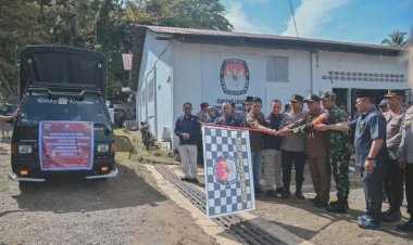 Pj. Wali Kota Padangsidimpuan menghadiri apel pergeseran logistik Pilkada 2024