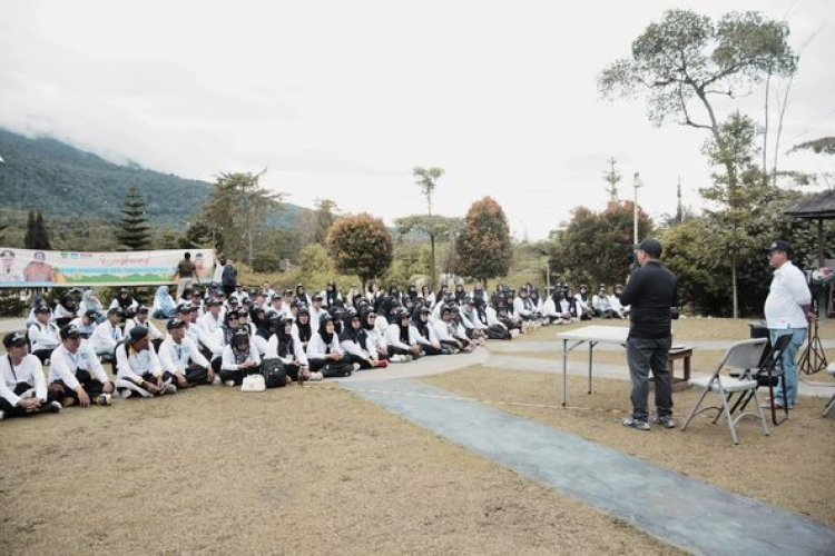 Pj. Wali Kota Padangsidimpuan secara resmi membuka kegiatan Outbond yang diikuti oleh seluruh jajaran Dinas Pendidikan Kota Padangsidimpuan