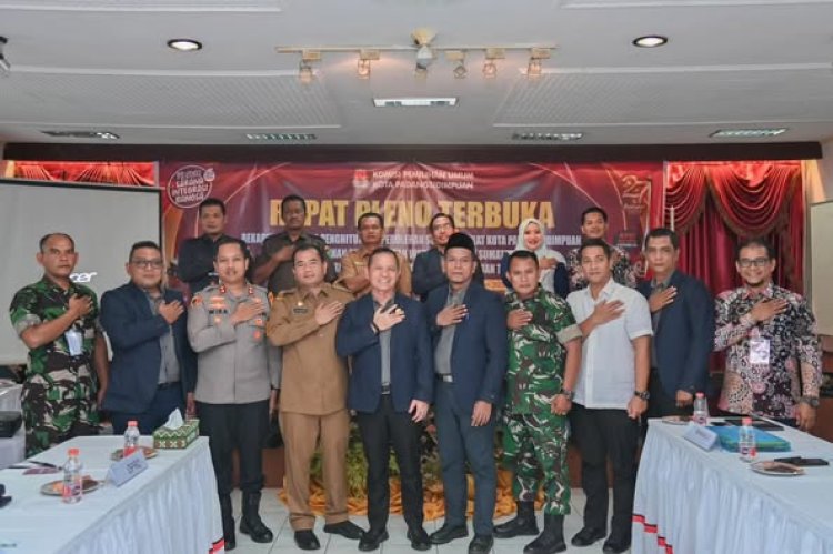 Pj. Wali Kota Padangsidimpuan menghadiri Rapat Pleno Terbuka Rekapitulasi Hasil Perhitungan Perolehan Suara Tingkat Kota Padangsidimpuan pada Pemilihan Gubernur dan Wakil Gubernur serta Wali Kota dan Wakil Wali Kota Padangsidimpuan Tahun 2024