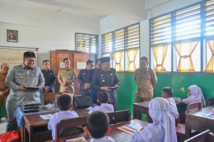 Pj. Wali Kota Padangsidimpuan hadir dalam rapat paripurna