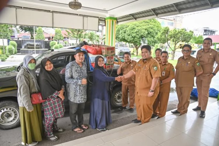 Pj. Sekretaris Daerah Kota Padangsidimpuan Berangkatkan Bantuan untuk Korban Banjir di Tapsel