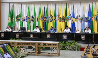 Wamendagri Bima Arya Minta Pemda Akselerasi Pemeriksaan Kesehatan Gratis dan Program 3 Juta Rumah