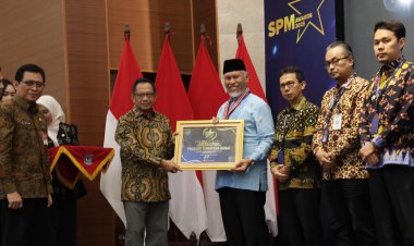 Kemendagri Beri Penghargaan kepada Pemda dengan Kinerja Penerapan SPM Terbaik