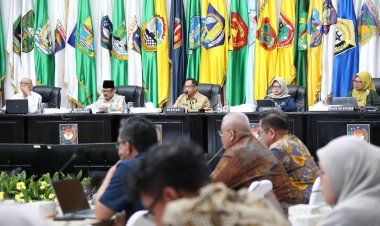 Mendagri Tegaskan Kepala Daerah Wajib Perhatikan Pertumbuhan Ekonomi