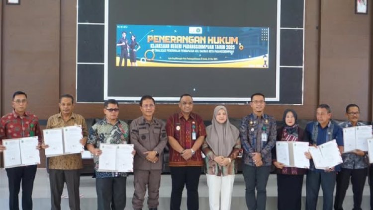 Wakil Wali Kota Padangsidimpuan Saksikan Penandatanganan Pakta Integritas Peningkatan PAD Tahun 2025